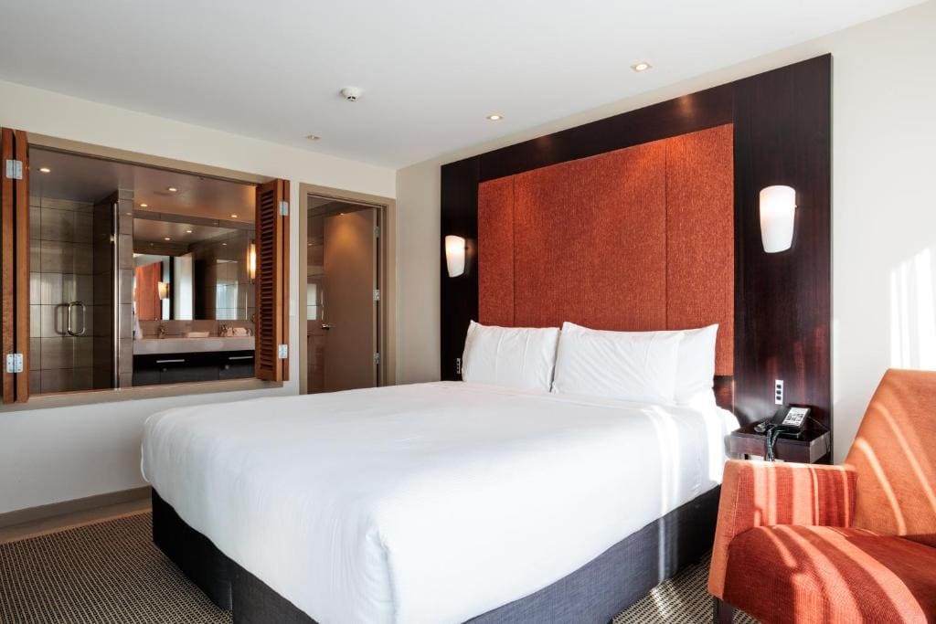 Partial Harbourview 2 Doubles room - Image 3