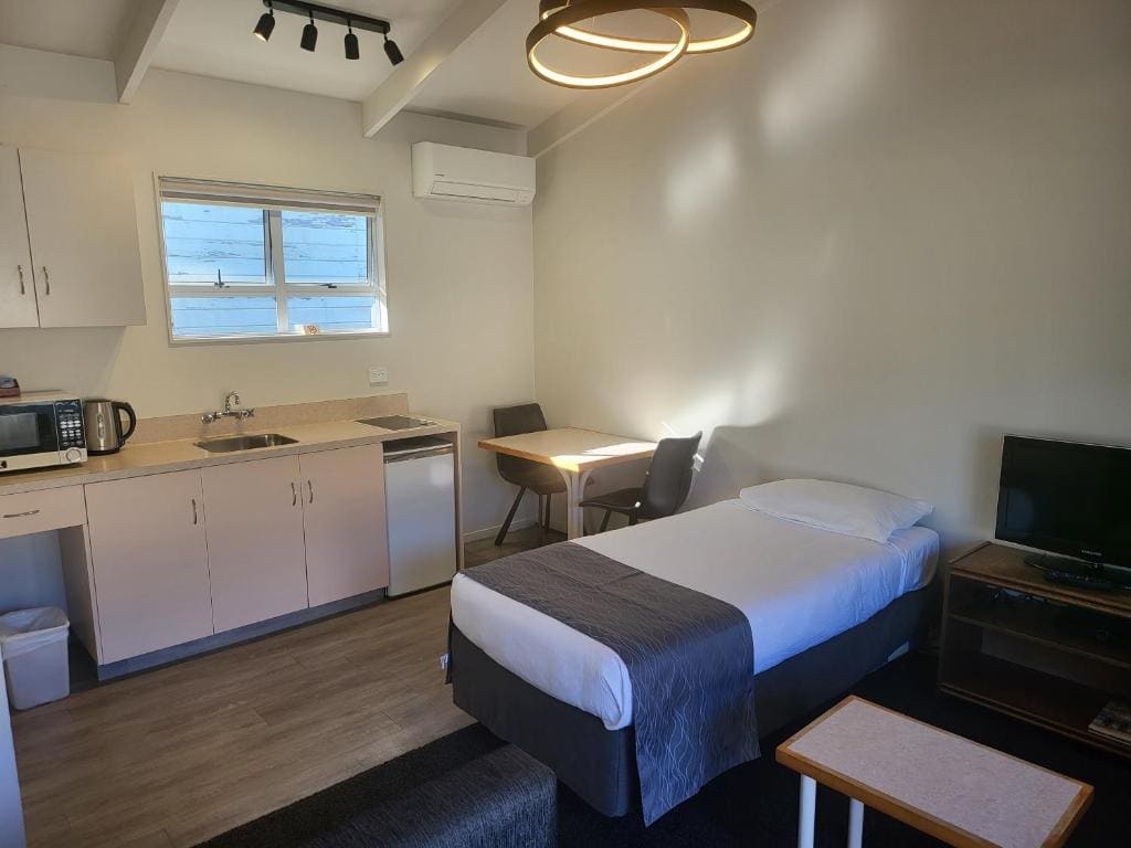 Standard Twin Room room - Image 2