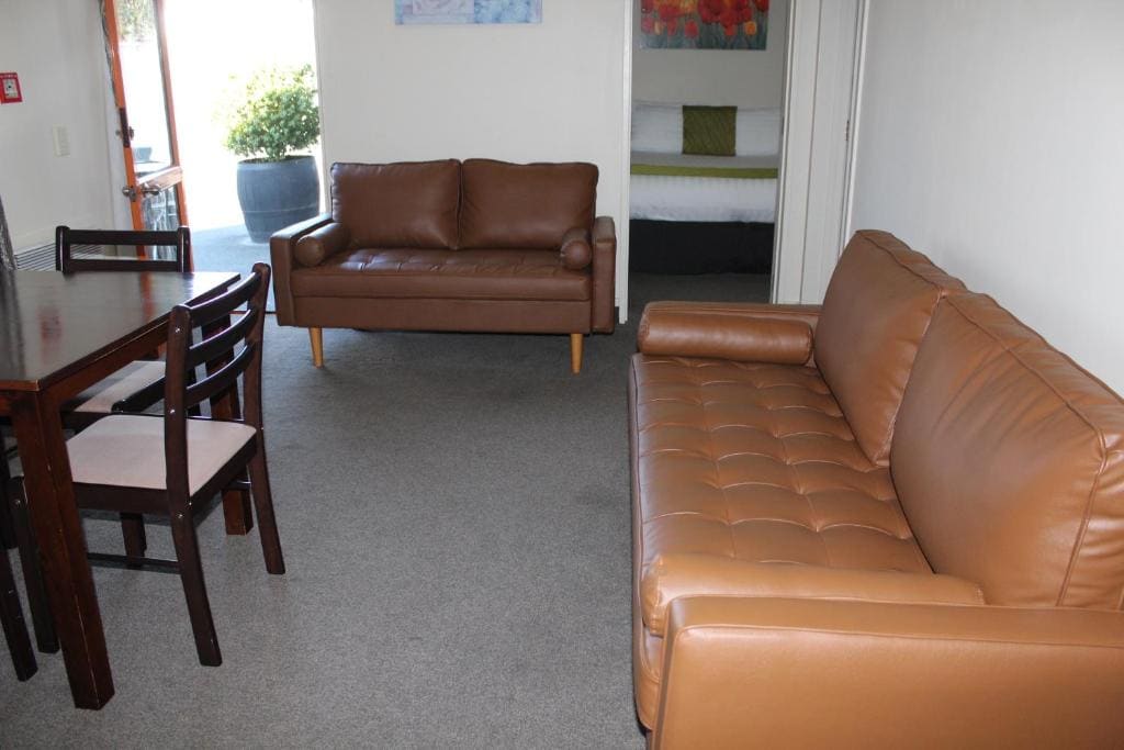 Two Bedroom Family Suite room - Image 3
