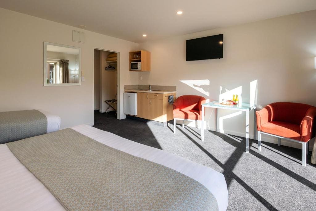 Standard Twin Room room - Image 3