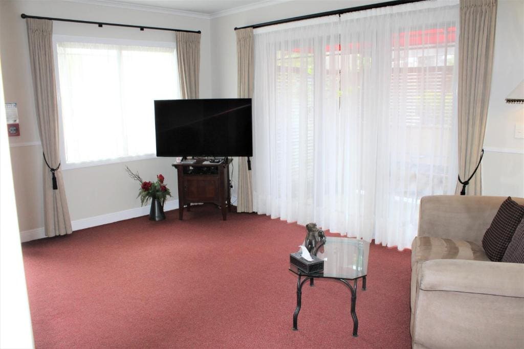 Two-Bedroom Suite room - Image 2