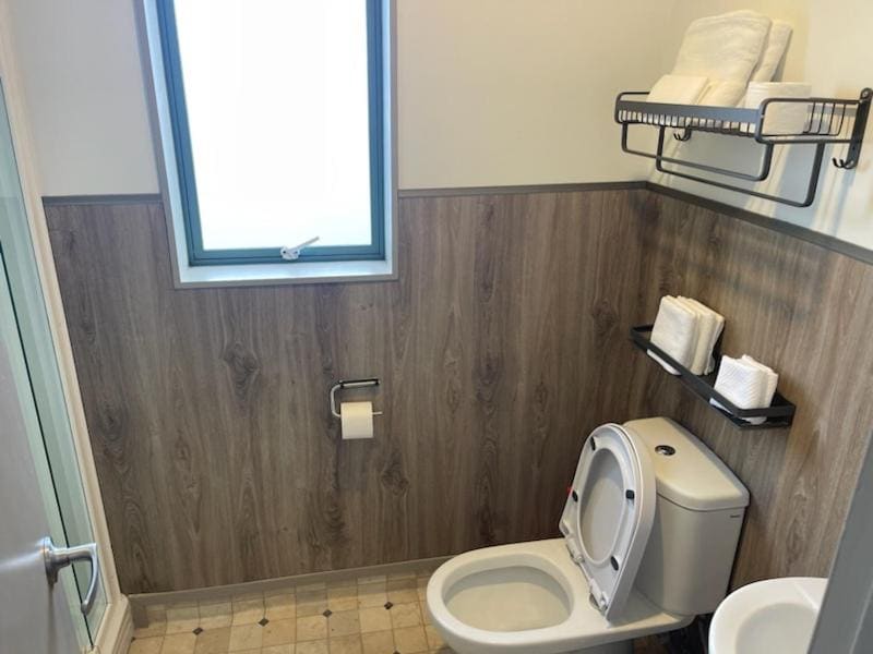Twin Room with Balcony room - Image 2