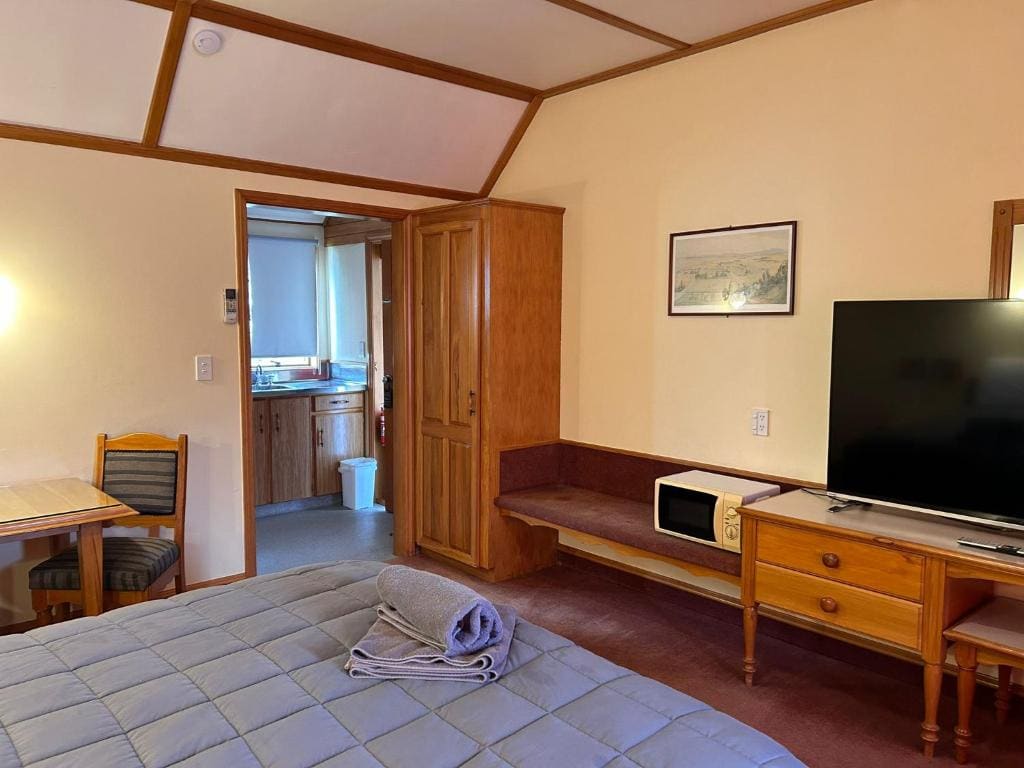 Deluxe Studio room - Image 3