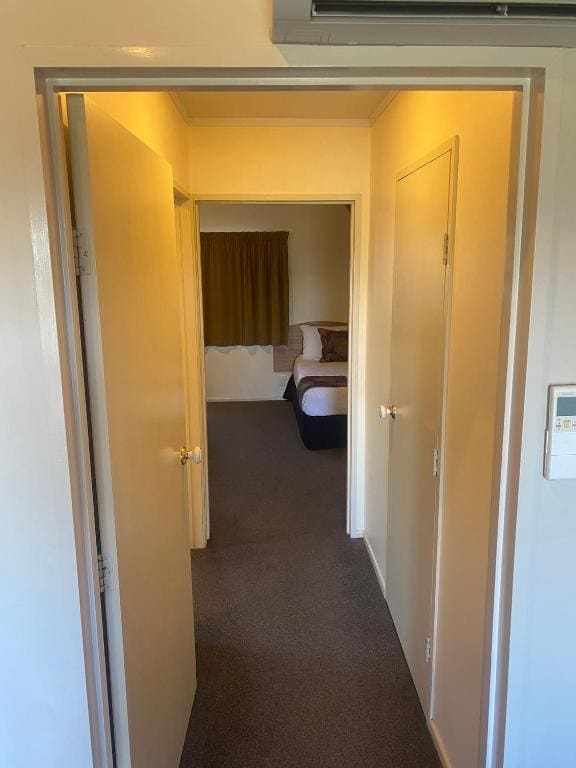 One-Bedroom Chalet room - Image 2