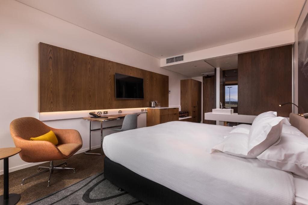 Executive Suite room - Image 1