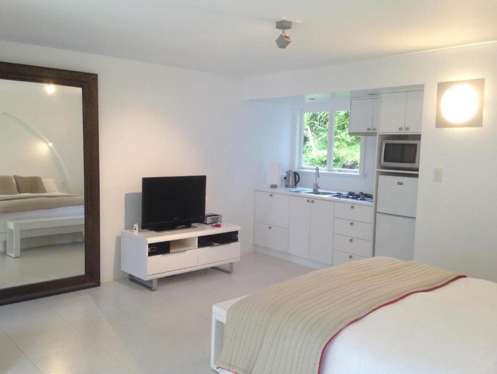 Studio with Sea View room - Image 3