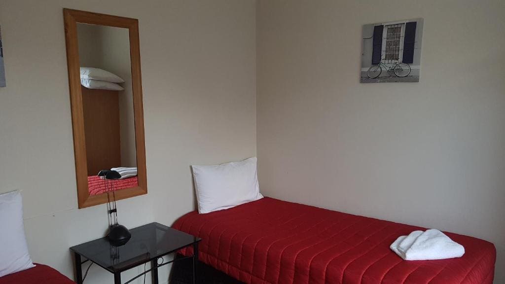 Two-Bedroom Apartment with Spa Bath room - Image 3