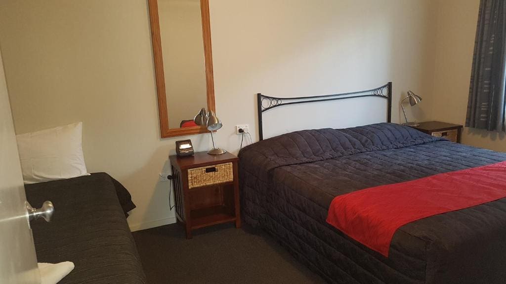 Two-Bedroom Apartment with Spa Bath room - Image 2
