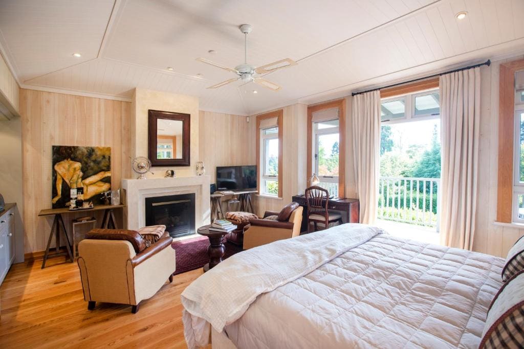 Junior Suite with Balcony room - Image 1