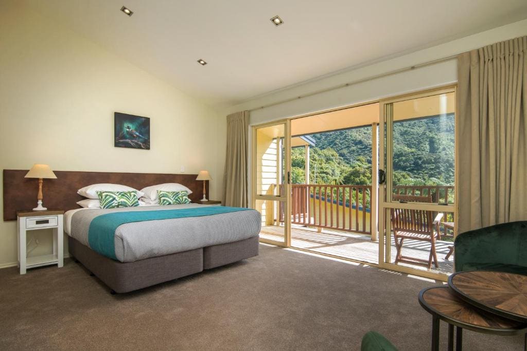 Deluxe King Studio room - Image 2