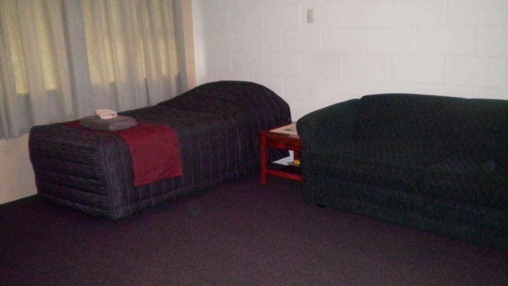 One-Bedroom Apartment room - Image 3