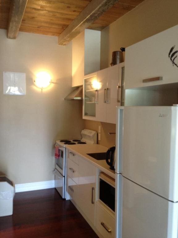 Deluxe Studio - D room - Image 1