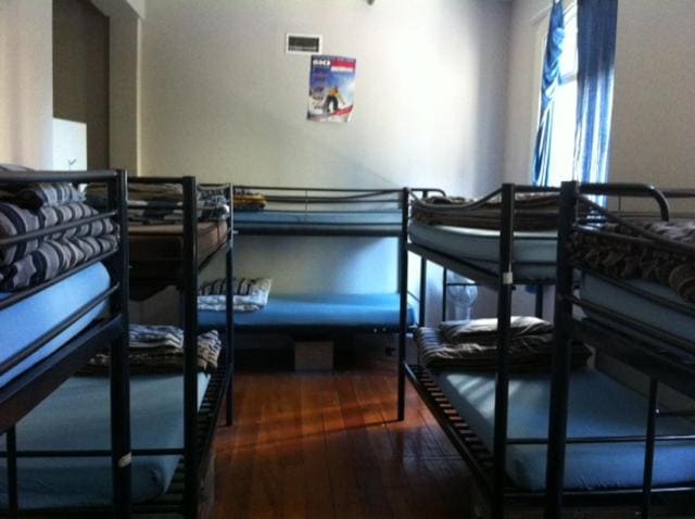 Bunk Bed in Mixed Dormitory Room room - Image 1