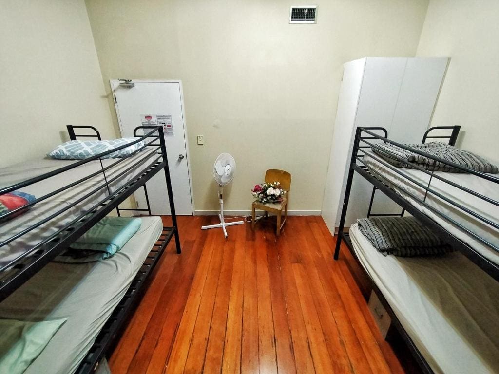 Single Bed in 4-Bed Dormitory Room - No Window room - Image 1