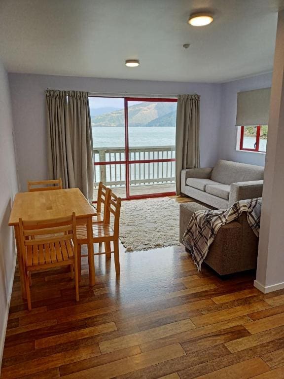 Apartment with Sea View room - Image 3