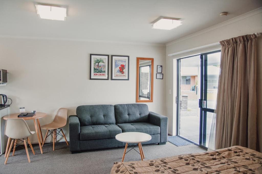 King Studio with Kitchen room - Image 3