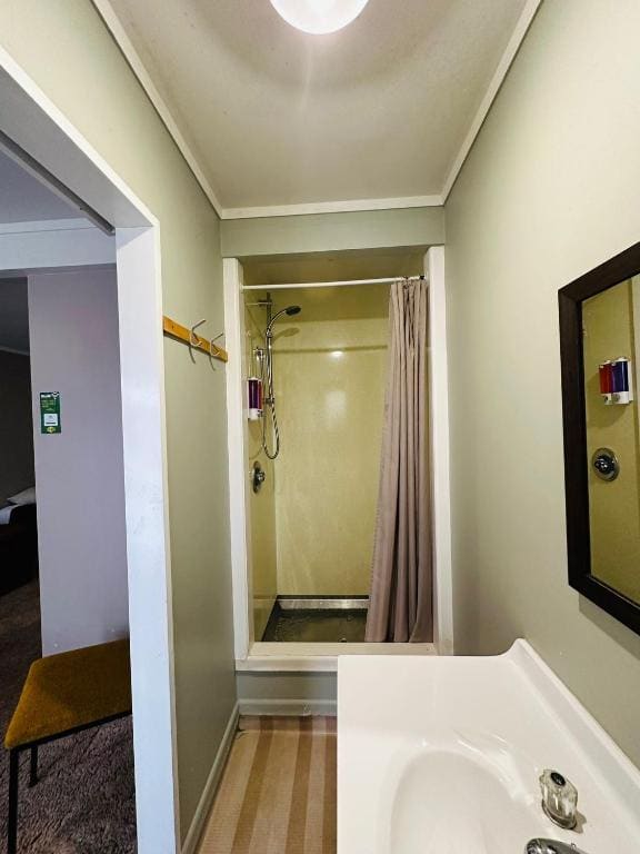 Family Room with Balcony room - Image 2