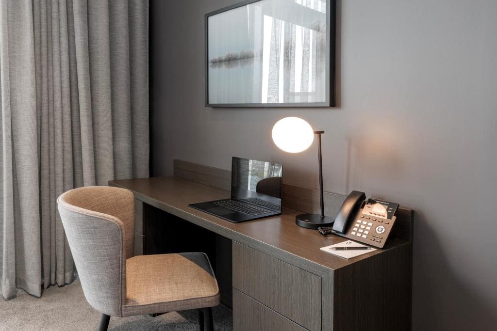 Mayfair Deluxe King room - Image 2