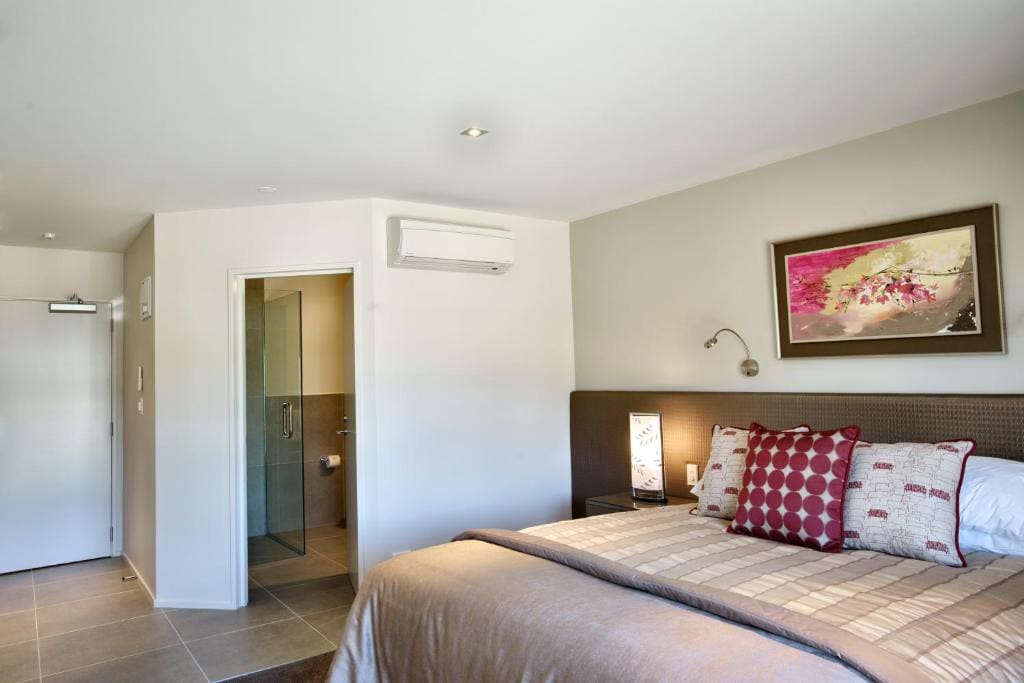 Deluxe Studio room - Image 3