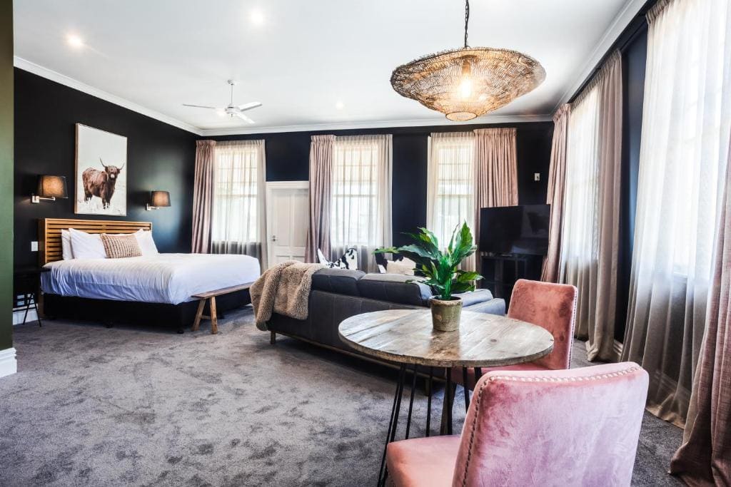 Homestead Suite room - Image 2