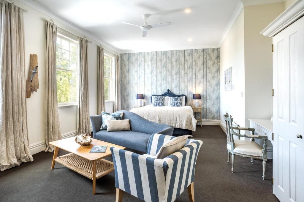 Lighthouse Suite room - Image 2