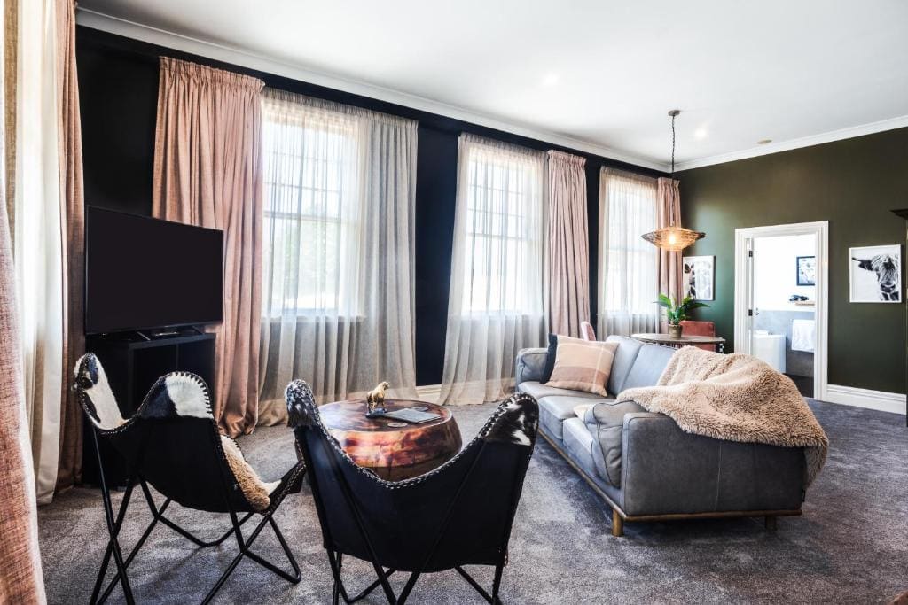 Homestead Suite room - Image 3