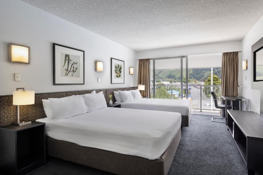 Double Take room - Image 3