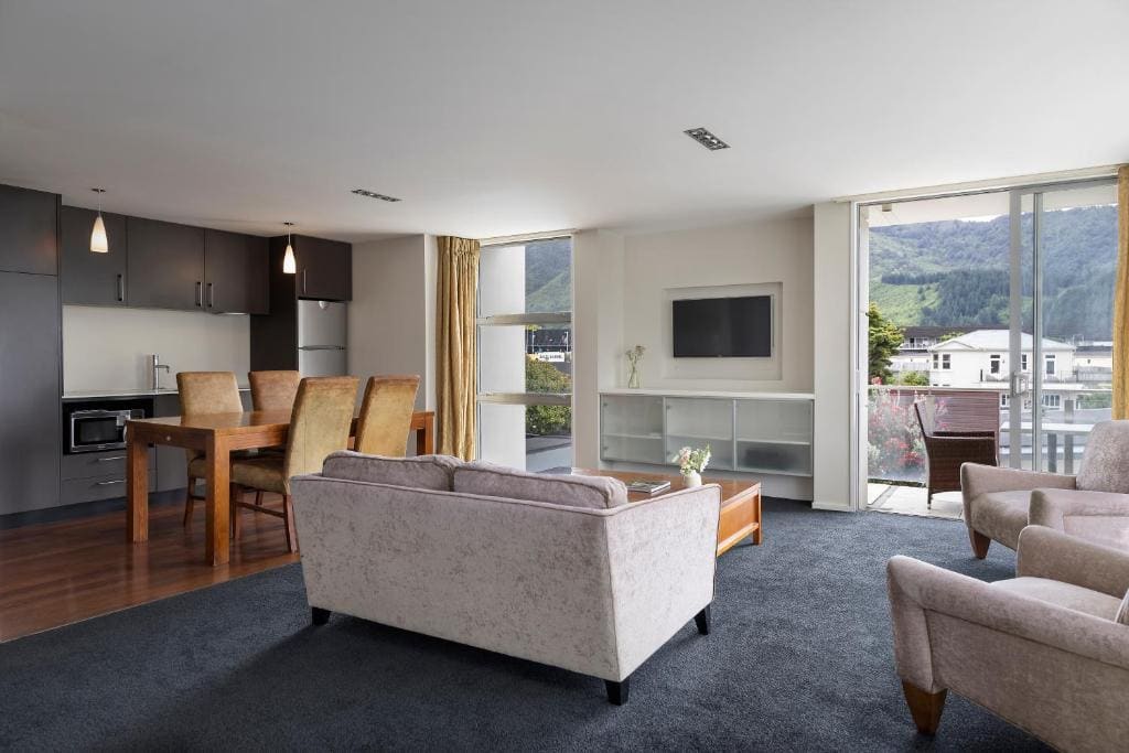 Suite Dreams room - Image 2