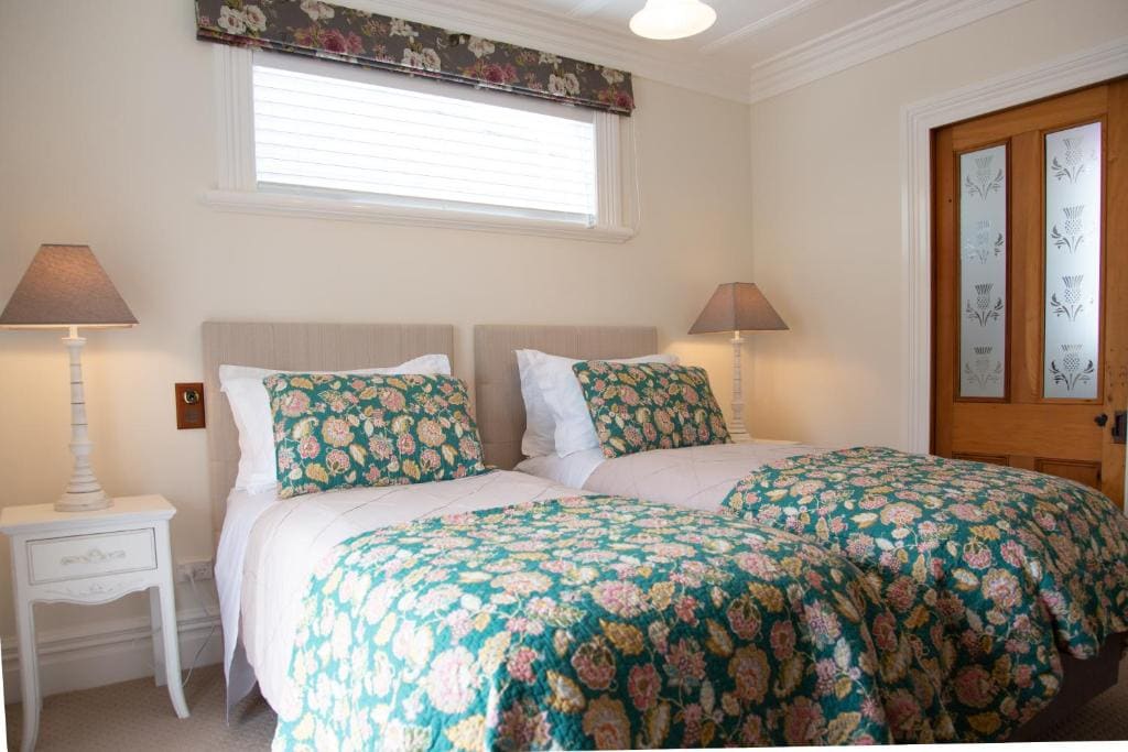 Deluxe King Studio room - Image 2