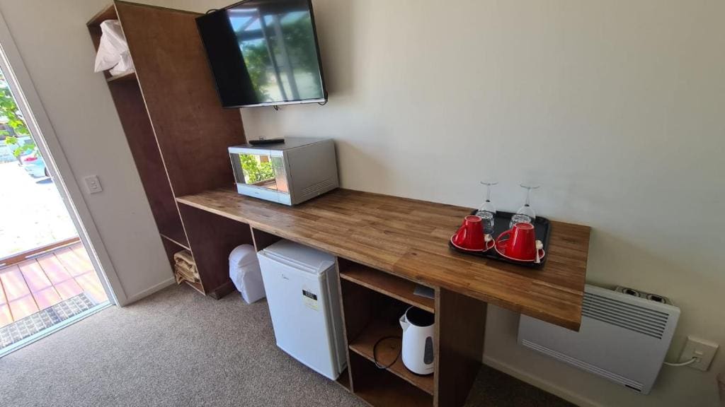 Double or Twin Room - Disability Access room - Image 2