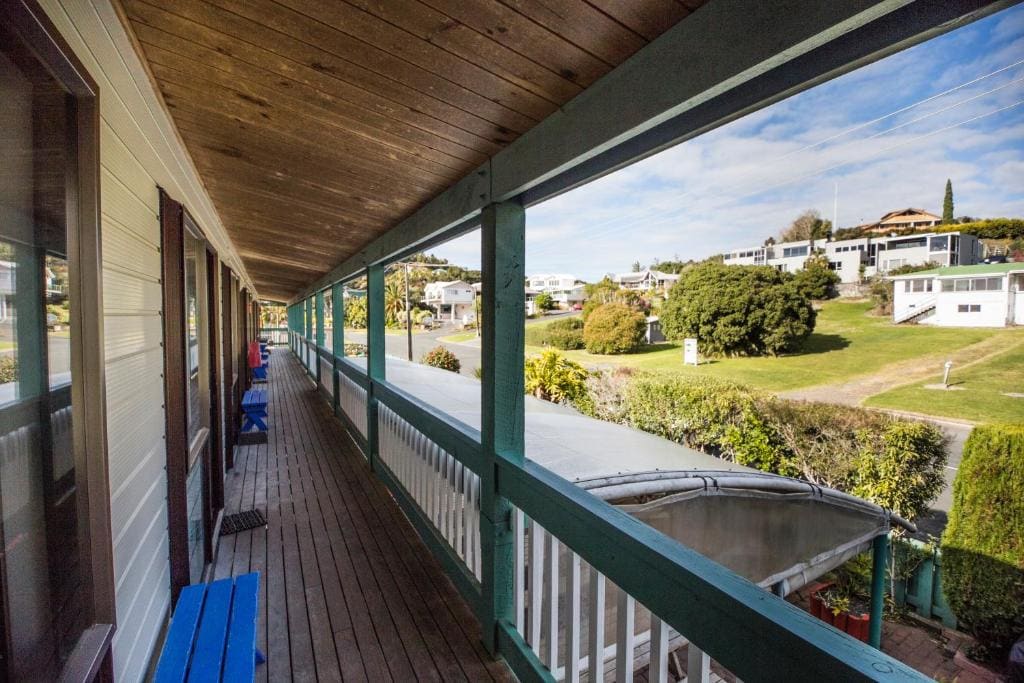 Vacation Home room - Image 1