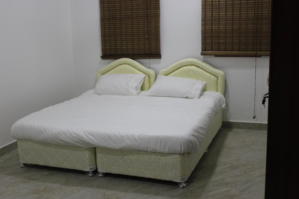 Budget Double Room room - Image 2