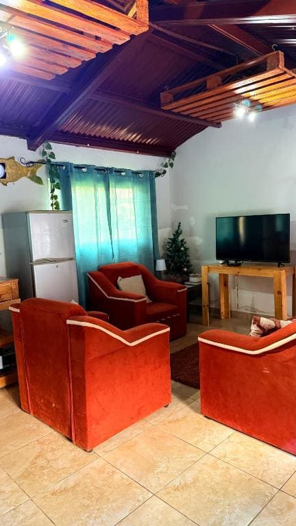 Family Room room - Image 1