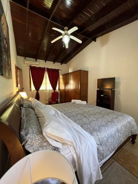 Quadruple Room with Private External Bathroom room - Image 2