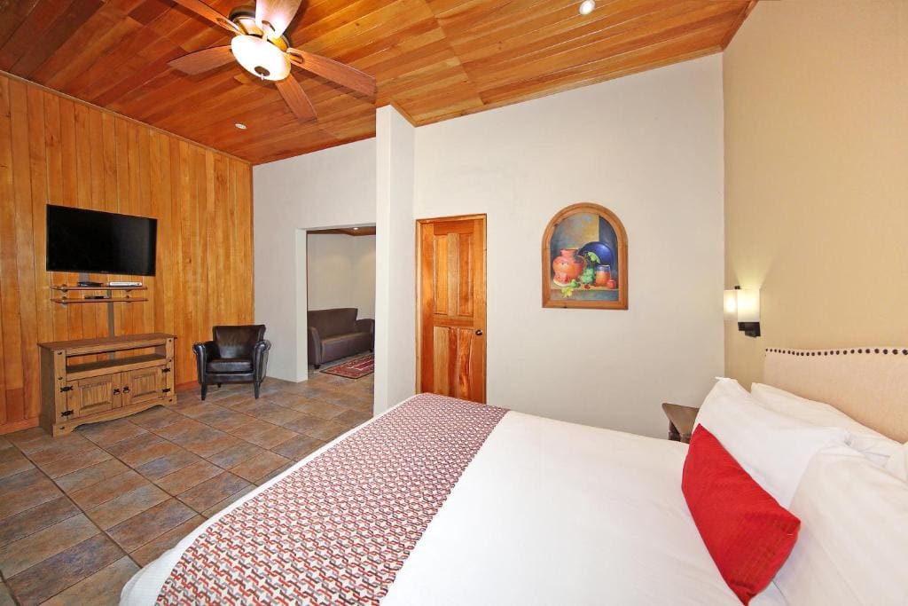 Deluxe Room room - Image 1