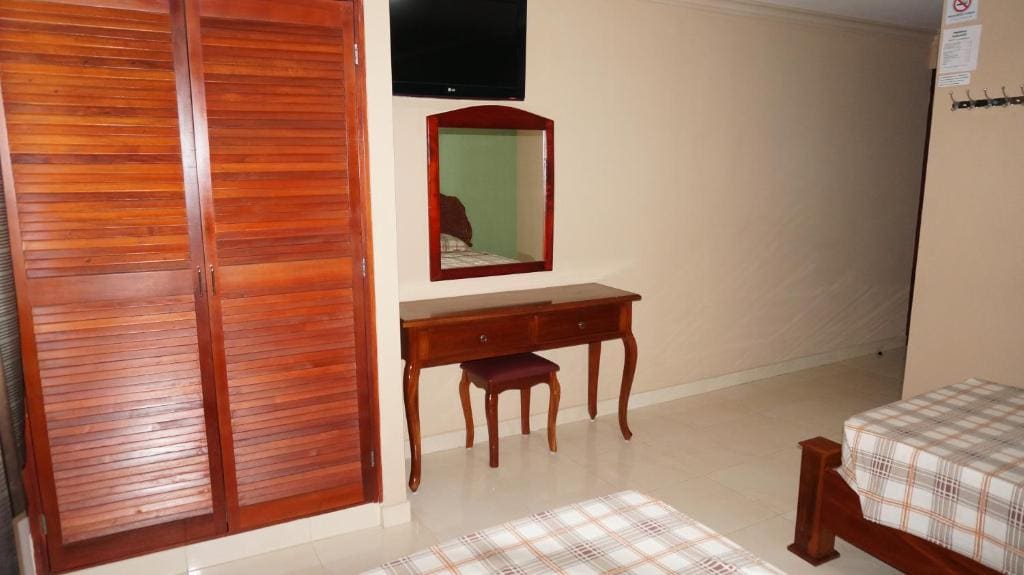 Twin Room room - Image 3