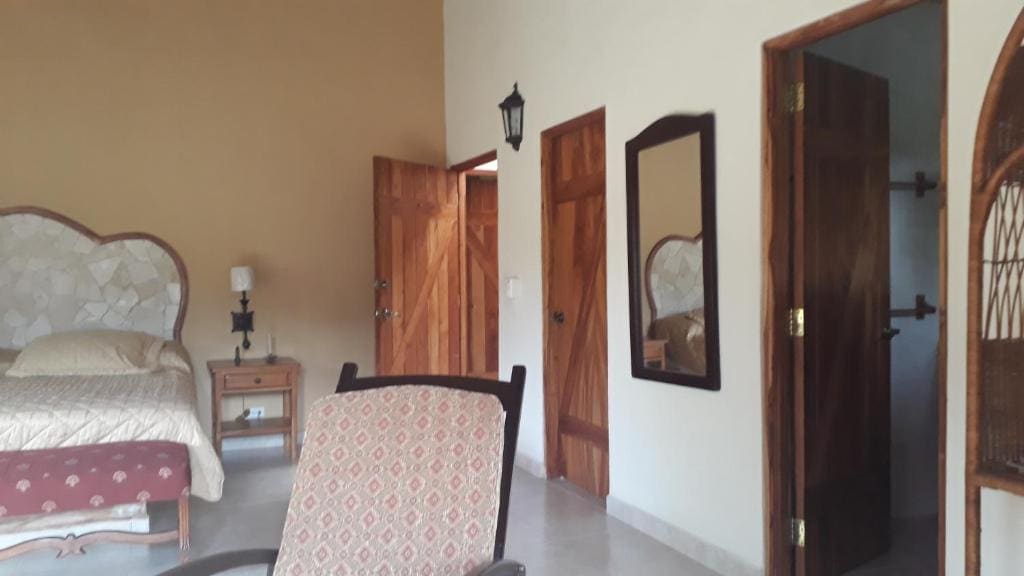 Double Room with Private Bathroom room - Image 2