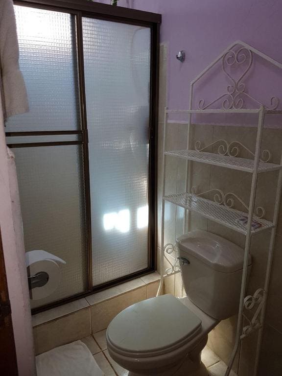 Queen Room with Balcony room - Image 2