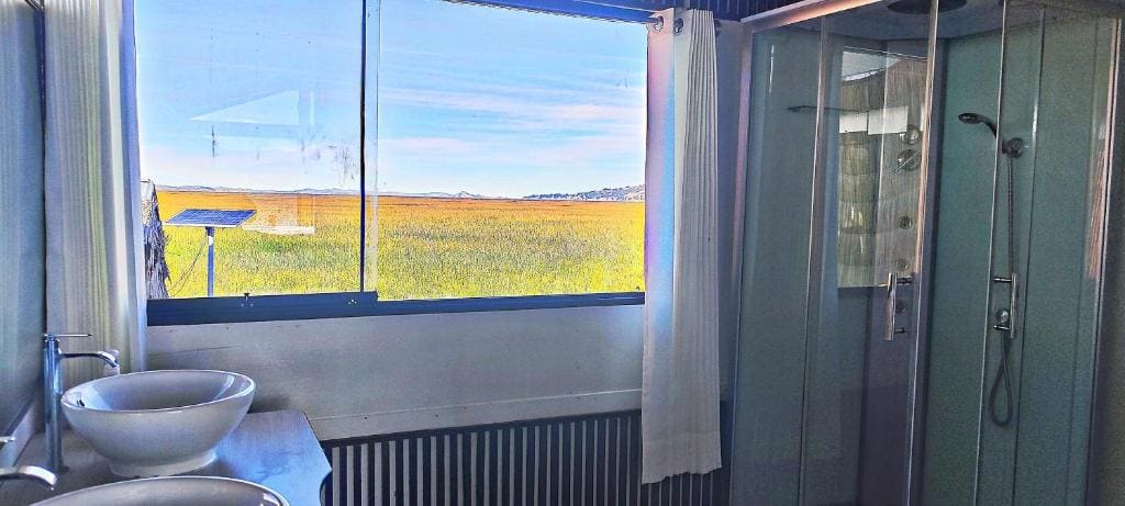 Suite with Lake View room - Image 3