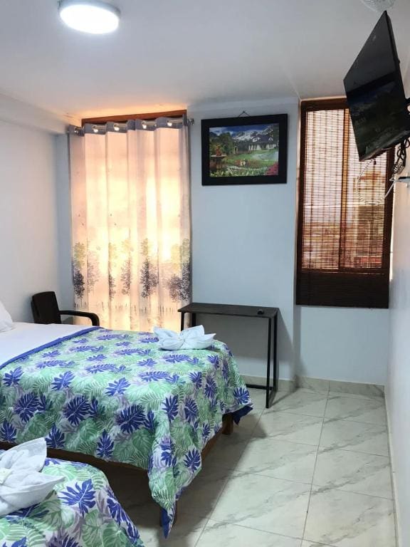 Deluxe Twin Room room - Image 1