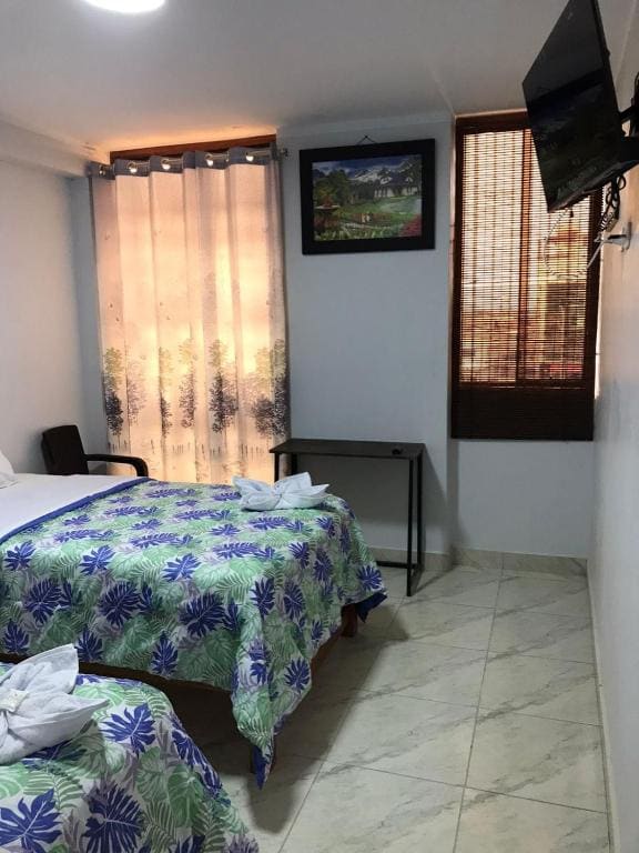 Double Room with Private Bathroom room - Image 3