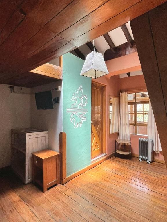 Classic Quadruple Room room - Image 2