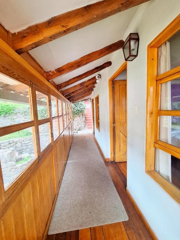 Classic Quadruple Room room - Image 1