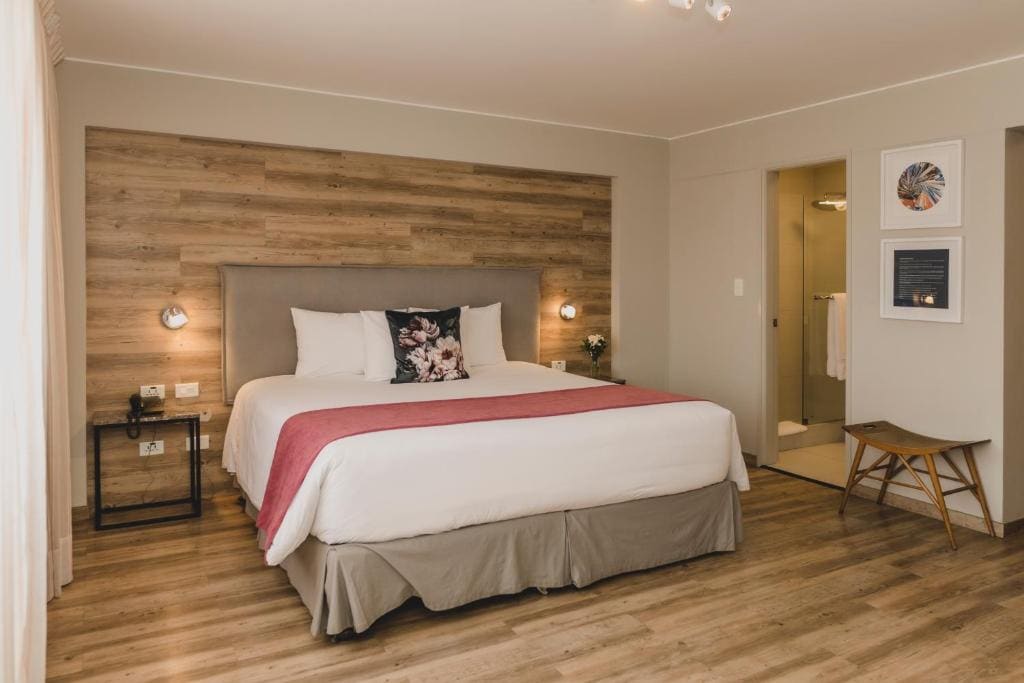 Standard Double Room with Two Double Beds room - Image 2