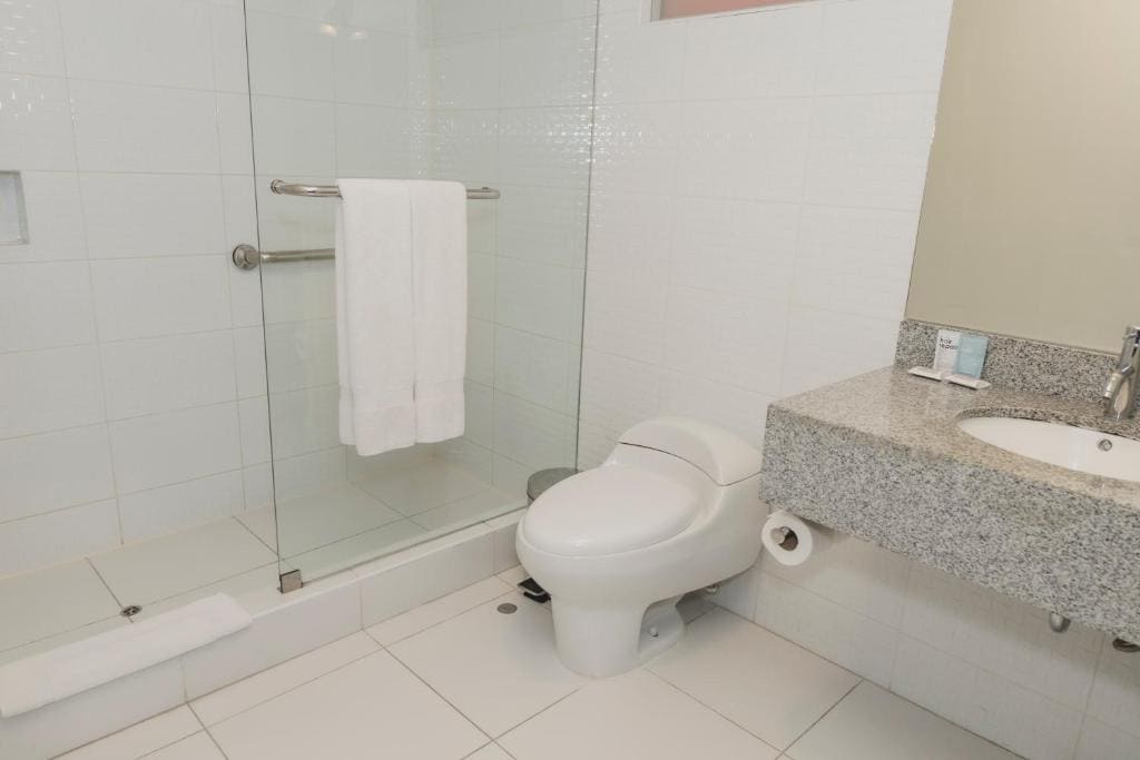 Premium Queen Room room - Image 2