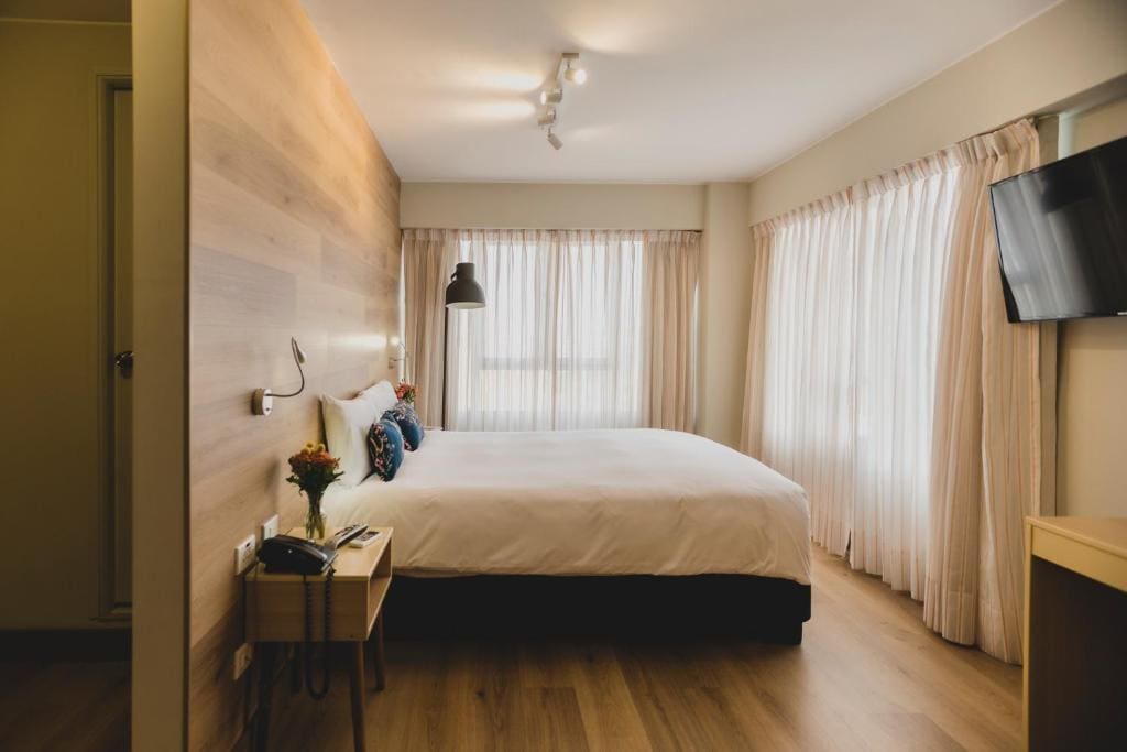 Premium Queen Room room - Image 1
