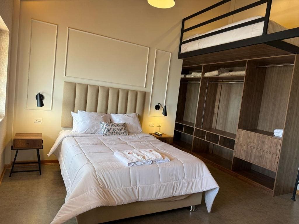 Standard Queen Room room - Image 2