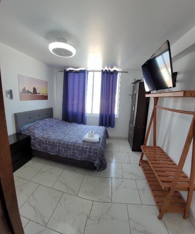 Family Room with Bathroom room - Image 3