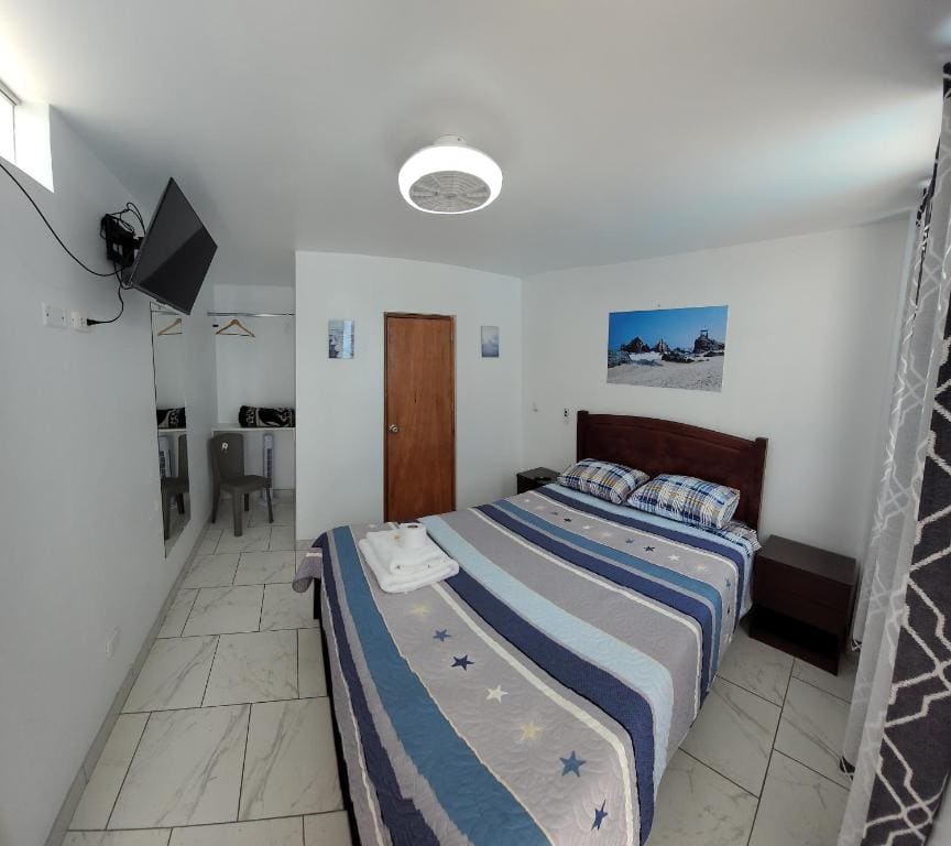 Family Room with Private Bathroom room - Image 2