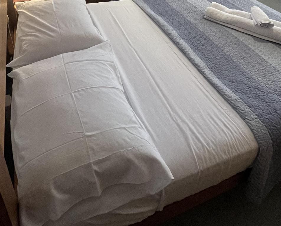 Standard Quadruple Room room - Image 2